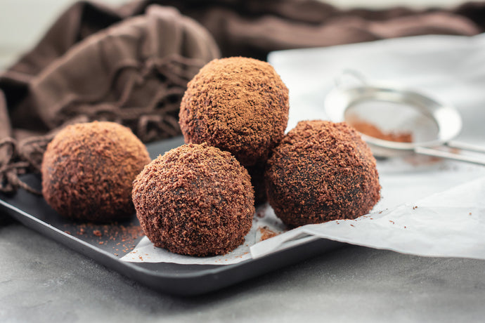 HOW TO MAKE IMMUNE BOOSTING CHOCOLATE ENERGY BALLS