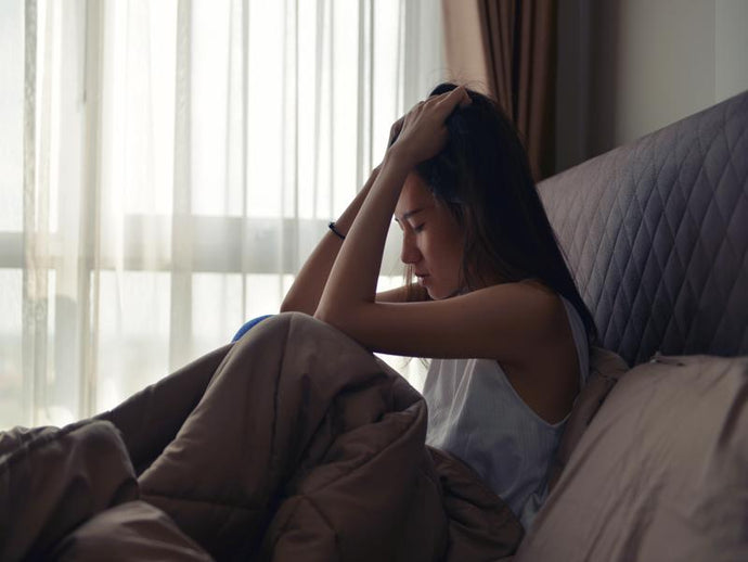 HOW TO SLEEP BETTER WITH ANXIETY: 8 TRICKS TO CALM YOUR MIND AND BODY